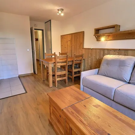 Appartement 2 Pièces Pour 4 Pers. Avec Balcon, Skis Aux Pieds, Centre La Tania, Près Des Remontées Mécaniques. - Fr-1-182a-31 *