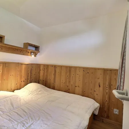 2 Pieces Pour 4 Pers. Avec Balcon, Skis Aux Pieds, Centre La Tania, Pres Des Remontees Mecaniques. - Fr-1-182a-31 * Courchevel